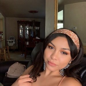 Meet your Posher, Maritza